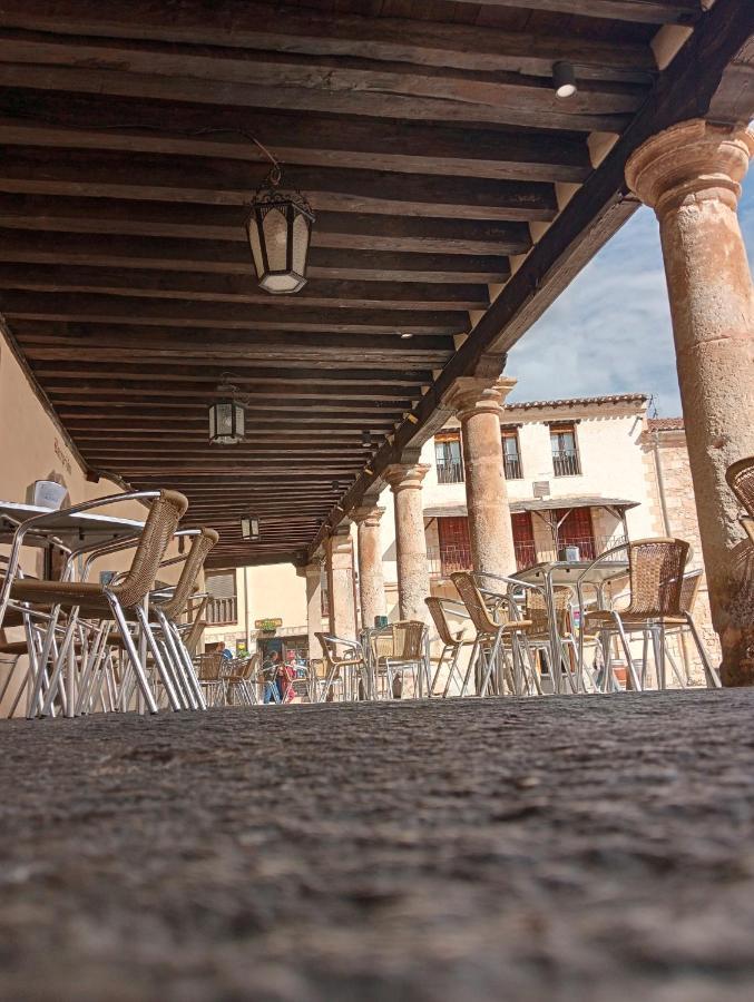 Hotel Nuevo Arlanza โกวาร์รูเบียส ภายนอก รูปภาพ