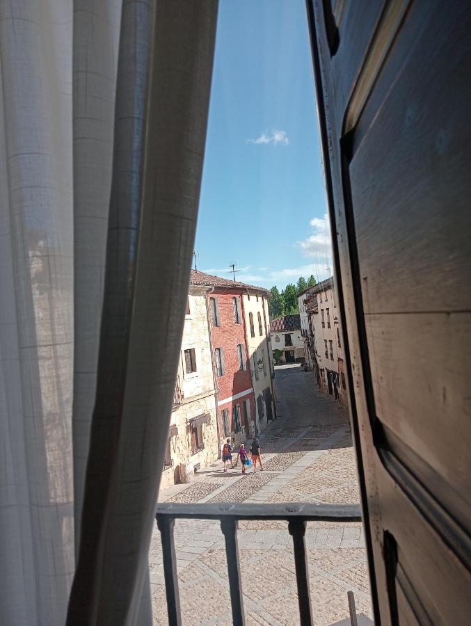 Hotel Nuevo Arlanza โกวาร์รูเบียส ภายนอก รูปภาพ